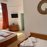 Cazino Nord Hostel Mamaia