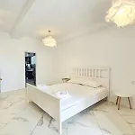 Cazino Nord Hostel *