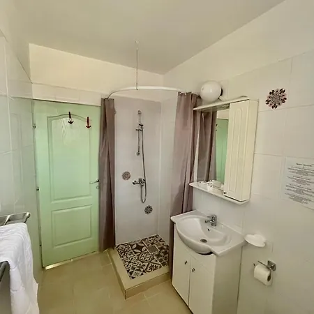 Hostel Cazino Nord *