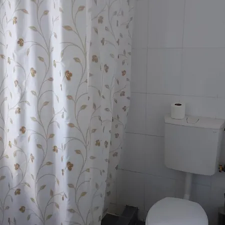 Cazino Nord Hostel *
