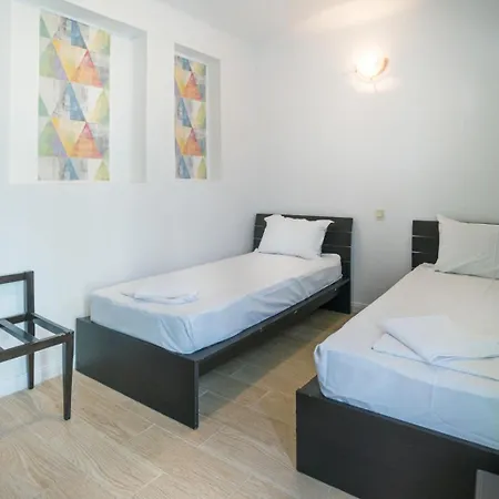 Cazino Nord Hostel *