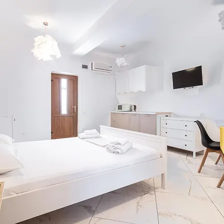 Cazino Nord Hostel *