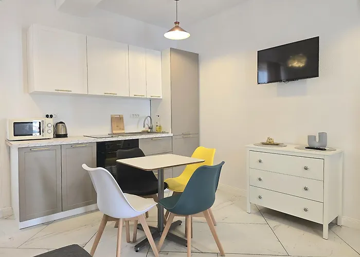 Hostel Cazino Nord *