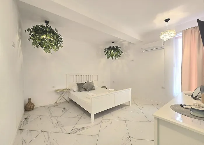 Hostel Cazino Nord *